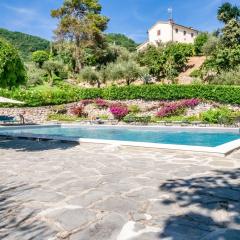 Piana di Solaro Modern Flat & Swimming Pool