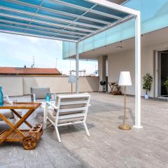 Spacious apartment with 90sqm terrace - Solari