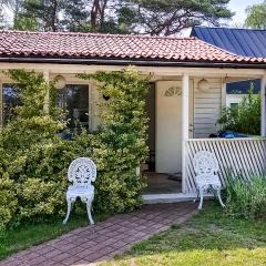 Nice Home In Hllviken With 1 Bedrooms And Wifi