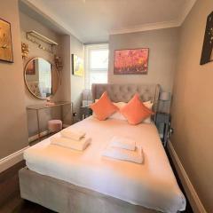 Stylish central Brighton 1 bed apartment