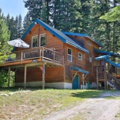 Leavenworth Cabin 3 Mi to Lake Wenatchee Hot Tub!