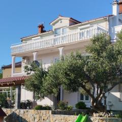 Apartments with parking space Lopar, Rab - 19896