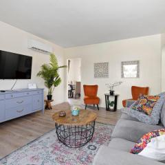 Enchanting cozy Apartment 10 min away from airport, Calle 8, Brickell, Coral Gables, the beach and more!