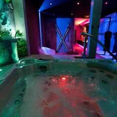 Les Secrets Rooms - Bonneval - Love Room - Spa et Hammam Privatif