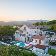 Lovely Home In Lovrec With Kitchen