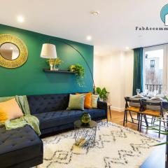 Amazing Flat-Parking available-By FabAccommodation