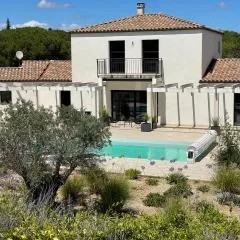 Villa ARTOS - piscine - 300 m2