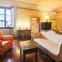 Apartments Florence- Borgo Pinti with Frescoes