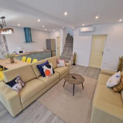 Casa Neptuno para 10 personas solarium patio privado con BBQ, y aire acondicionado