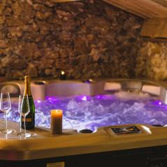 La Ferme de Beauregard SPA -LANARCE 07660 - jacuzzi et sauna