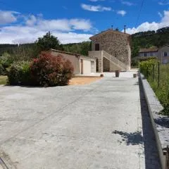 Ardèche Mas de la châtaigneraie gîtes près de vallon pont d arc