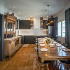 The Grand Victoria 6BR 30m to metro AC Netflix