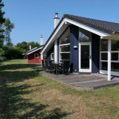 Resort 1 Beach House B 140