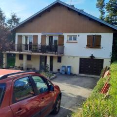 Maison de 3 chambres avec jardin clos et wifi a Morbier