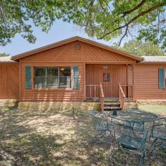 Pet-Friendly Texas Home with Screened-In Deck