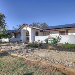 Casa Bonita: Scenic Hill Country Views!