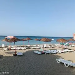 Kumburgaz Sahilde, Sitede, Konforlu, Manzaralı ve Klimalı Daire