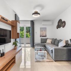 Apartment Petricija with Garden