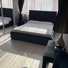 Lucomi's Apartment