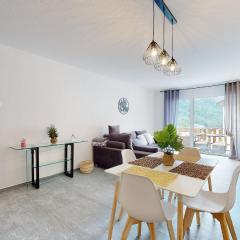 Apartment with sauna and mountain view