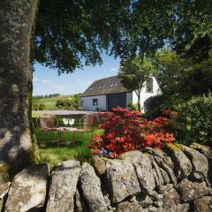 Stylish 2 bedroom Cottage near Glasgow Airport