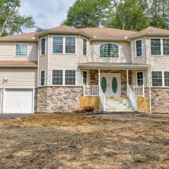 Spacious Tobyhanna Home with Pool Table and Fire Pit!