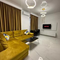 Studio303 by Allegio: Mamaia's Seaside Luxury near finest Clubs & Beaches