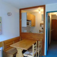 Studio cosy à Valfréjus, proche télécabine et commerces, pour 2/3 personnes, draps inclus - FR-1-561-57