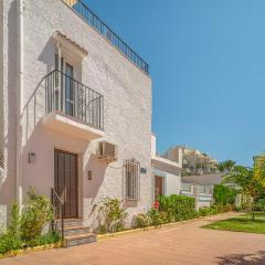 Awesome Home In Estepona With Wifi And 2 Bedrooms
