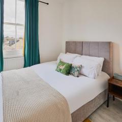 Host & Stay - Cosy Twickenham Rugby Gem