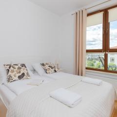 Beautiful Apartment Gdynia Czarnieckiego with Balcony by Noclegi Renters
