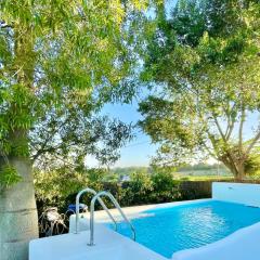 Villa Only Adults 2 Pax · Piscina Privada · A/C · WIFI · BBQ