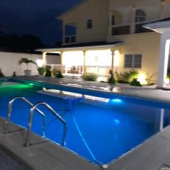 villa piscine timbamba