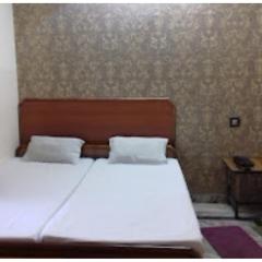 Hotel Shree Ganesh, Jhansi