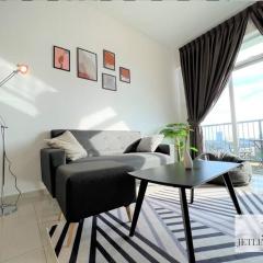 Melaka {Nova8 Suite} City-View/ 4Pax/ WIFI/tv-box