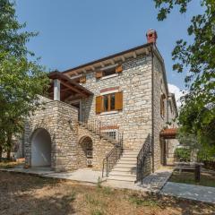 Holiday house ANNA, near the beach with huge private garden