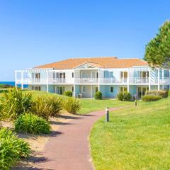 Vibrant appartment with a dishwasher and wonderful sea view