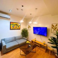Lovely & Stylish 2BR at The Gramercy Makati (4pax)