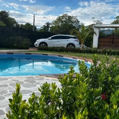 Casa bella de campo Wifi billar piscina bolirana !privado!