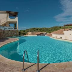 ISA-Residence with swimming-pool just 4 km from Baja Sardinia, apartments with outdoor private space and air conditioning