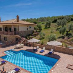 El Balcón by Vintage Travel