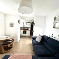 Homely Beachside Apartment in Newquay Town Centre!