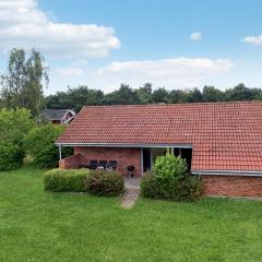 3 Bedroom Beautiful Home In Rødby
