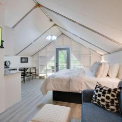 12 Launch Pad Luxury Glamping Tent Space Theme