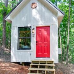 17 Heartthrob Tiny Cottage