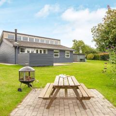 8 person holiday home in Ebeltoft-By Traum