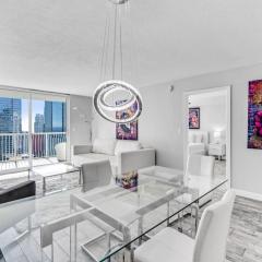 Majestic Penthouse with Ocean and City Views