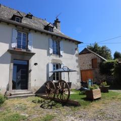 Gîte Leucamp, 4 pièces, 6 personnes - FR-1-742-159