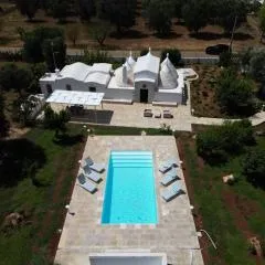 Trullo Lis con Piscina Privata