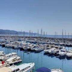 Charmant T2 à La Favière avec piscine et parking privé, proche plages et commerces - FR-1-610-13